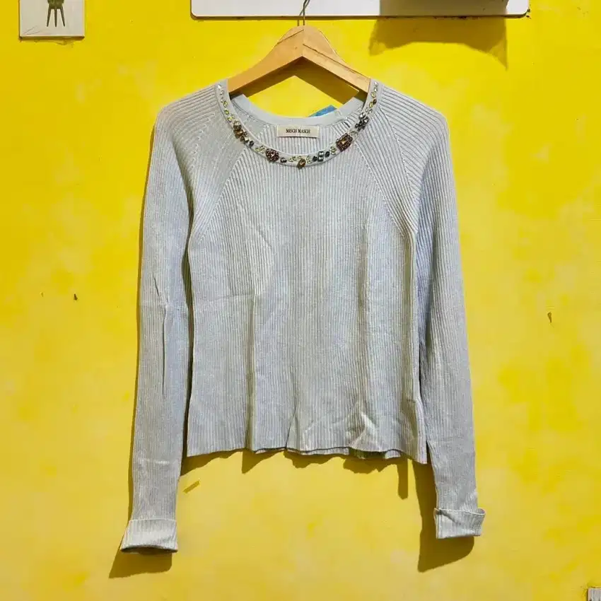 Rajut crop atasan wanita