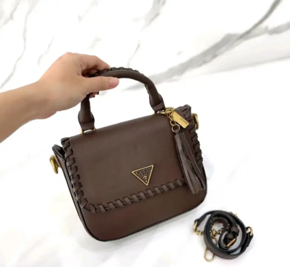 Guess kaoma dark brown sling bag
