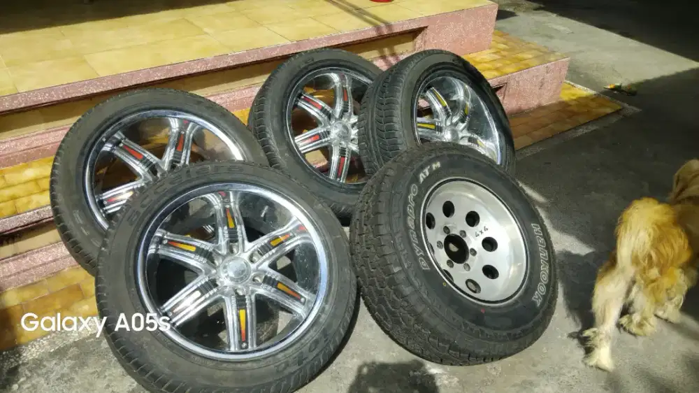 DIJUAL 4 PCS VELG + BAN ACCELERA
