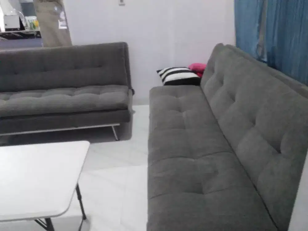 Melayani servis sofa panggilan