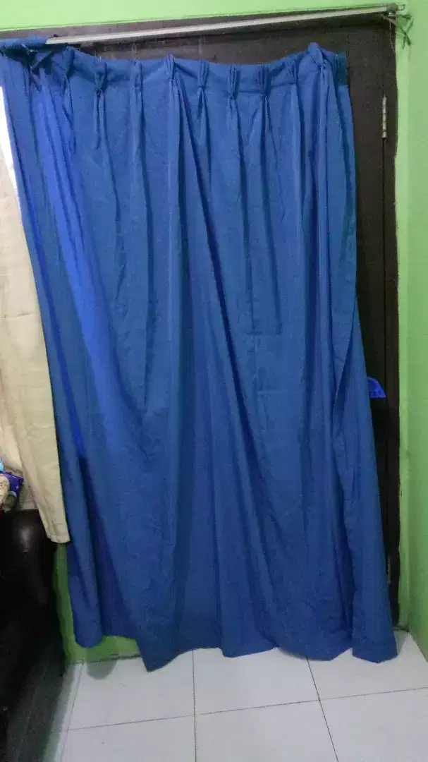 gorden jendela panjang