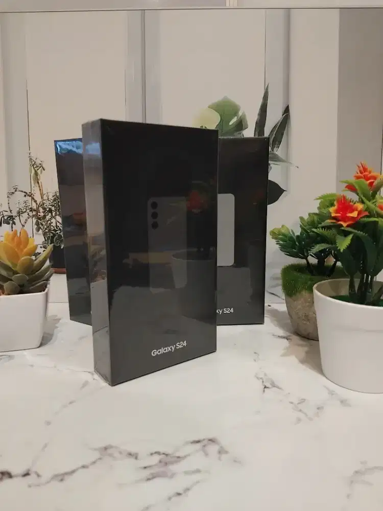 New samsung galaxy S24 8/256 segel,murah