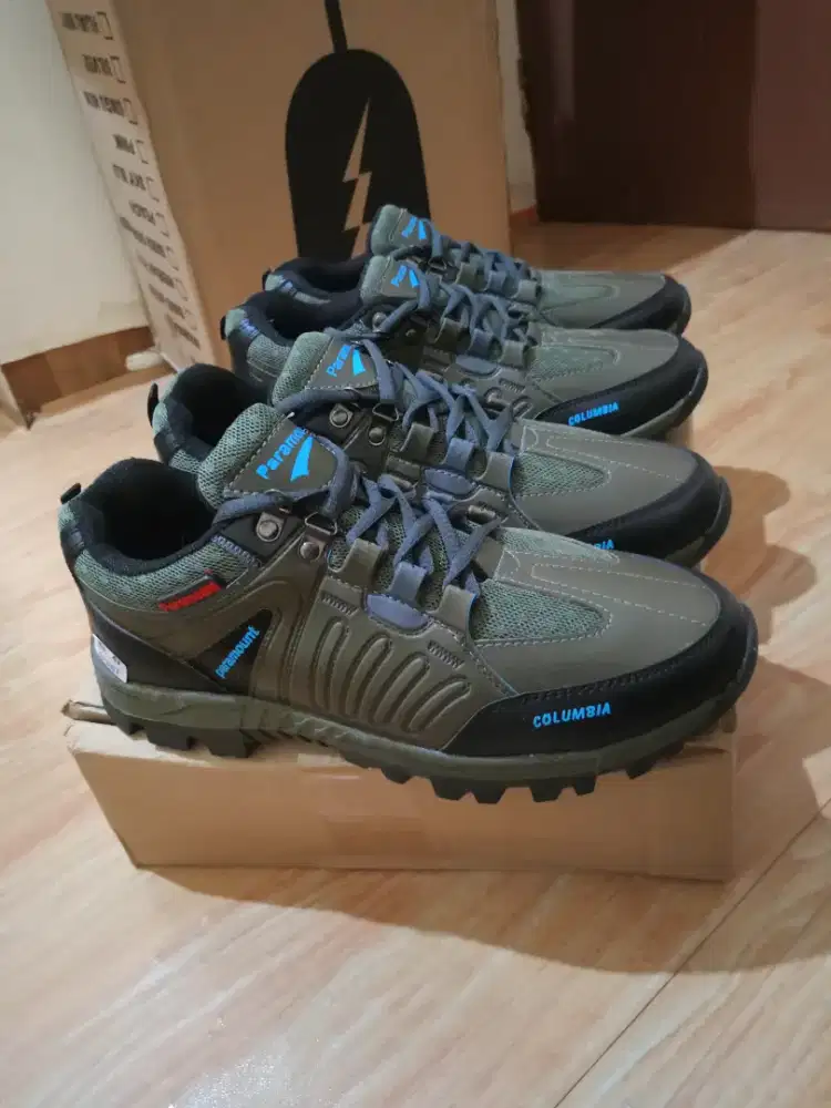 TERIMA PESANAN BORONGAN SEPATU GUNUNG SEPATU OUTDOOR SEPATU SAFETY