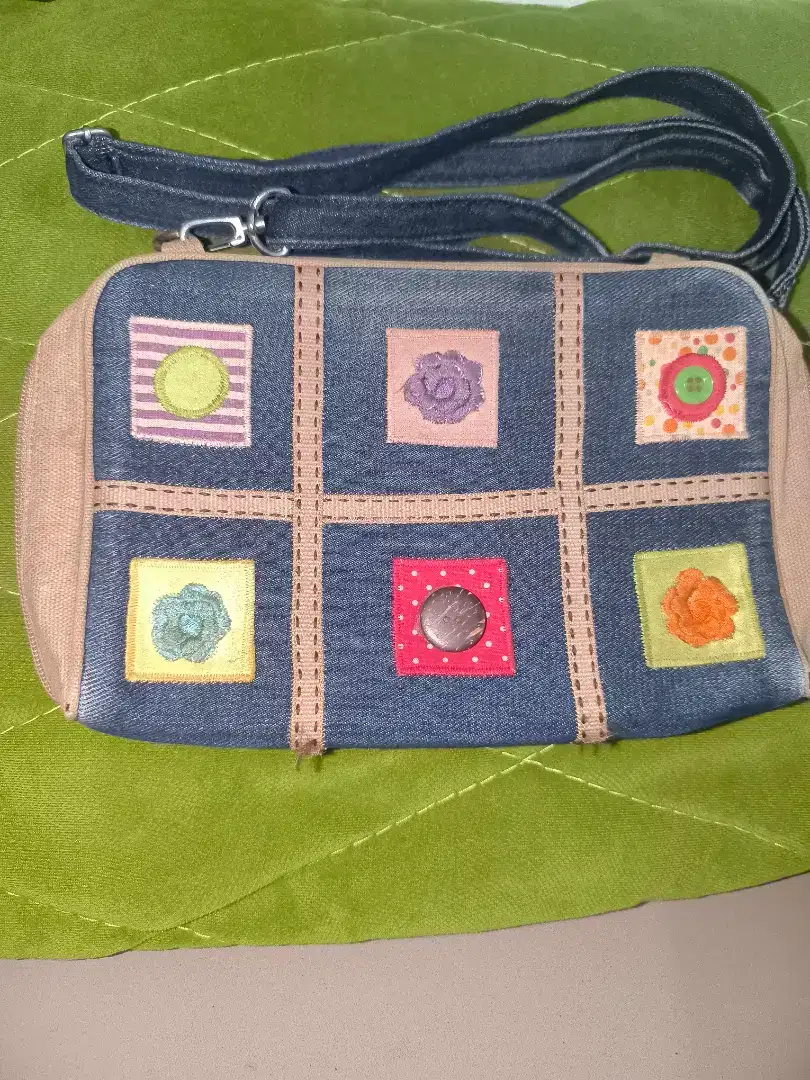 Tas dompet bertali
