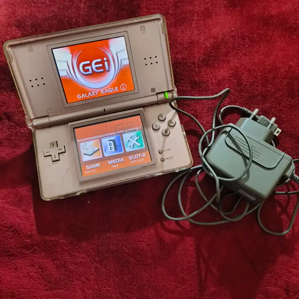 Nintendo DS lite rose gold , putih, biru,pink normal lengkap r4