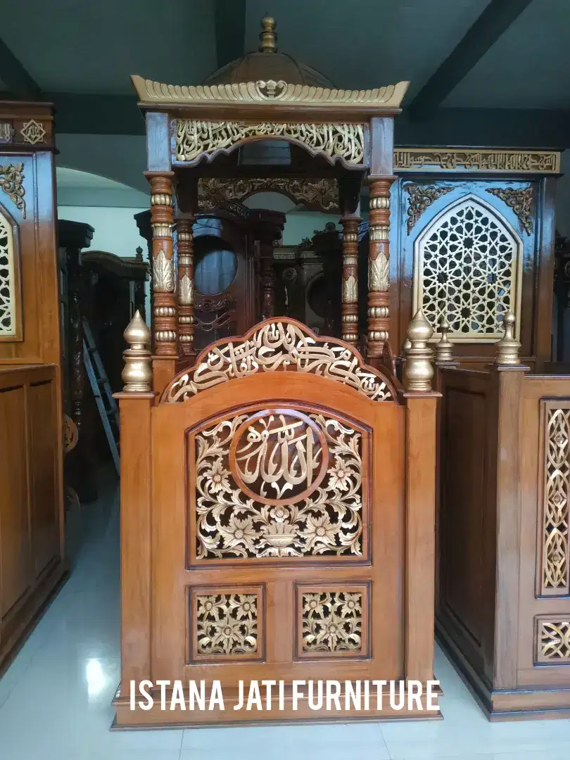 Mimbar masjid kubah ukiran kayu jati