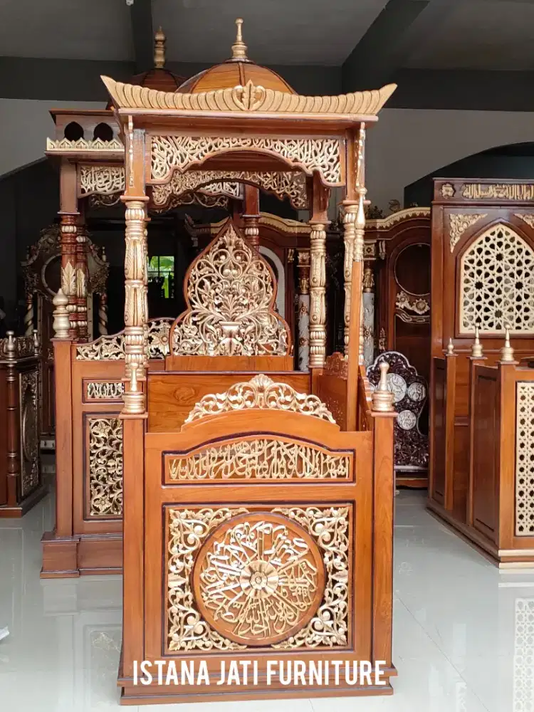 Mimbar masjid khutbah kaligrafi jati