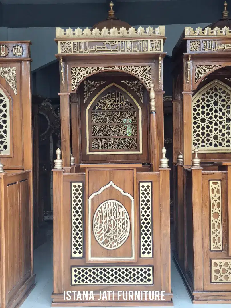 Mimbar masjid khutbah ukir minimalis jati