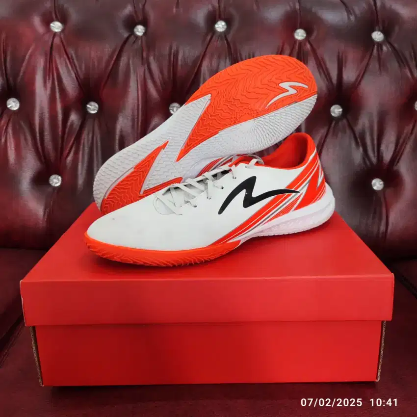 DIJUAL CEPAT SEPATU FUTSAL SPECS LIGHTSPEED 20 FWD IN, SIZE 42
