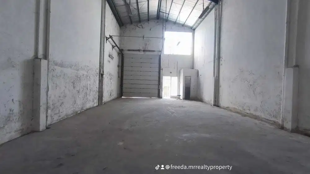 P De Disewakan Gudang 9x24 Bizpark Daan Mogot