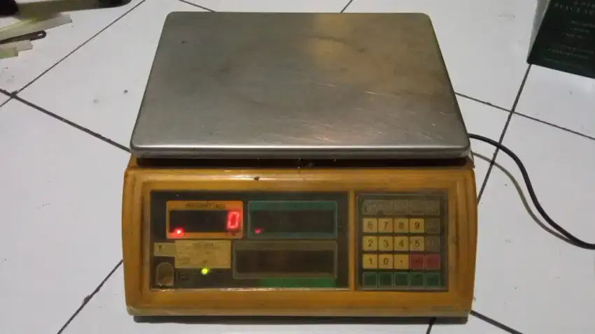 Timbangan digital (utk laundry/buah) merk Digi DS 880