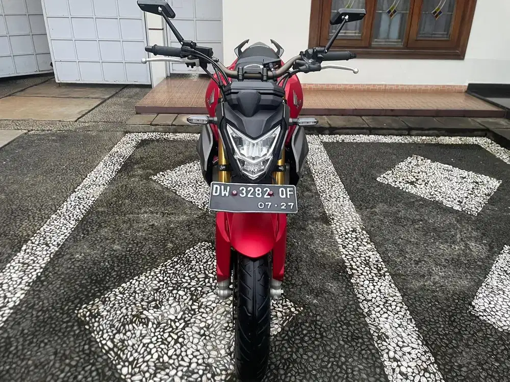 Honda CB150R Streetfire 2021