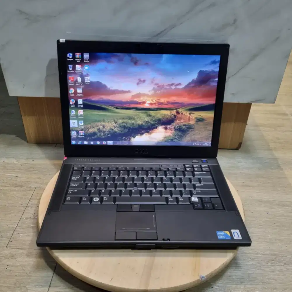 Laptop 1jtan dilengkapi prosesor Intel core i5 apk siap pakai