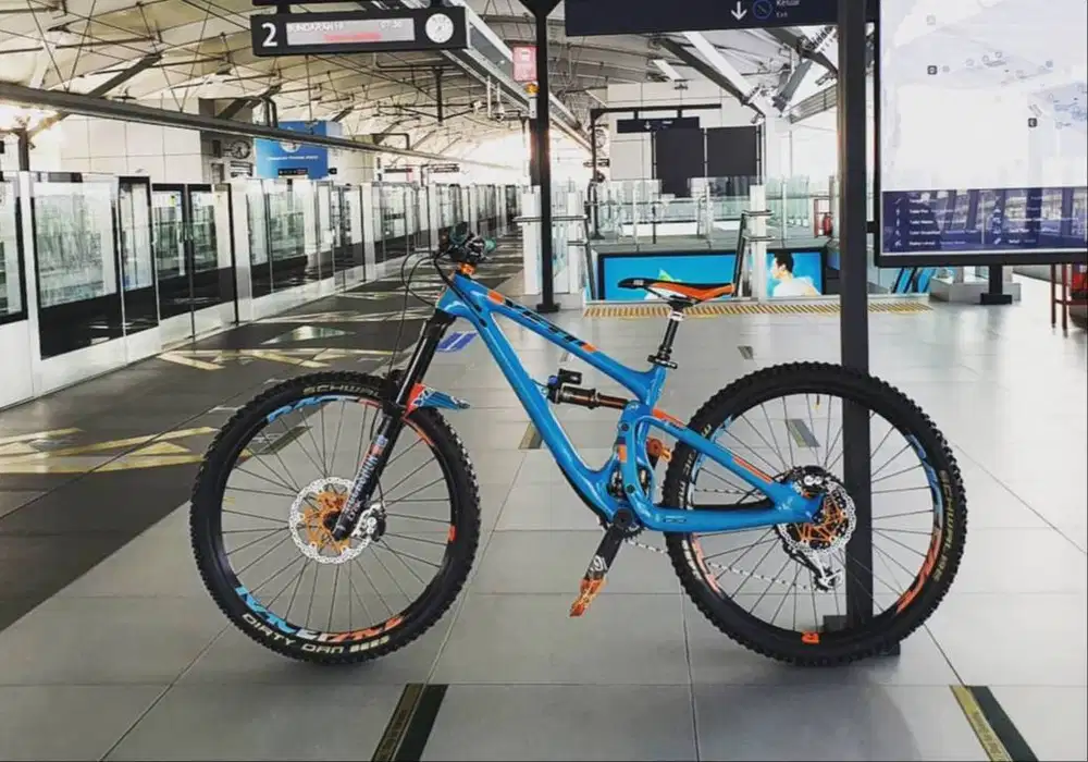 MTB YETI SB6 T  27 Fullbike bukan santa cruz specialize giant