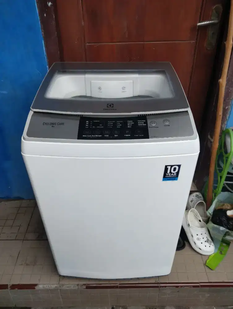 Elektrolux 8kg clonic garansi servis 2bln gratis ongkir SBY sda