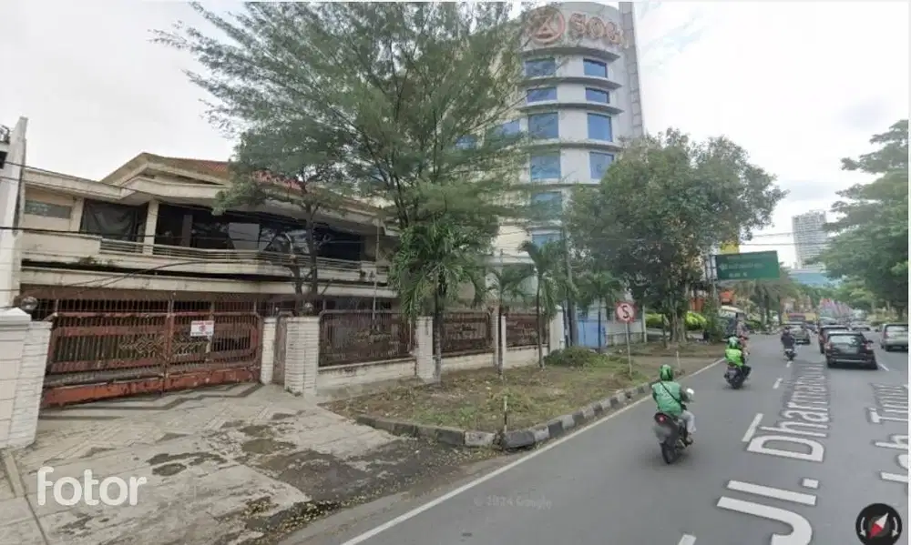 Disewakan Rumah Usaha Nol Raya Dharmahusada Indah Timur Sebelah GM2