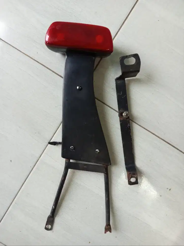 Lampu Cobra Bekas Suzuki Sidekick