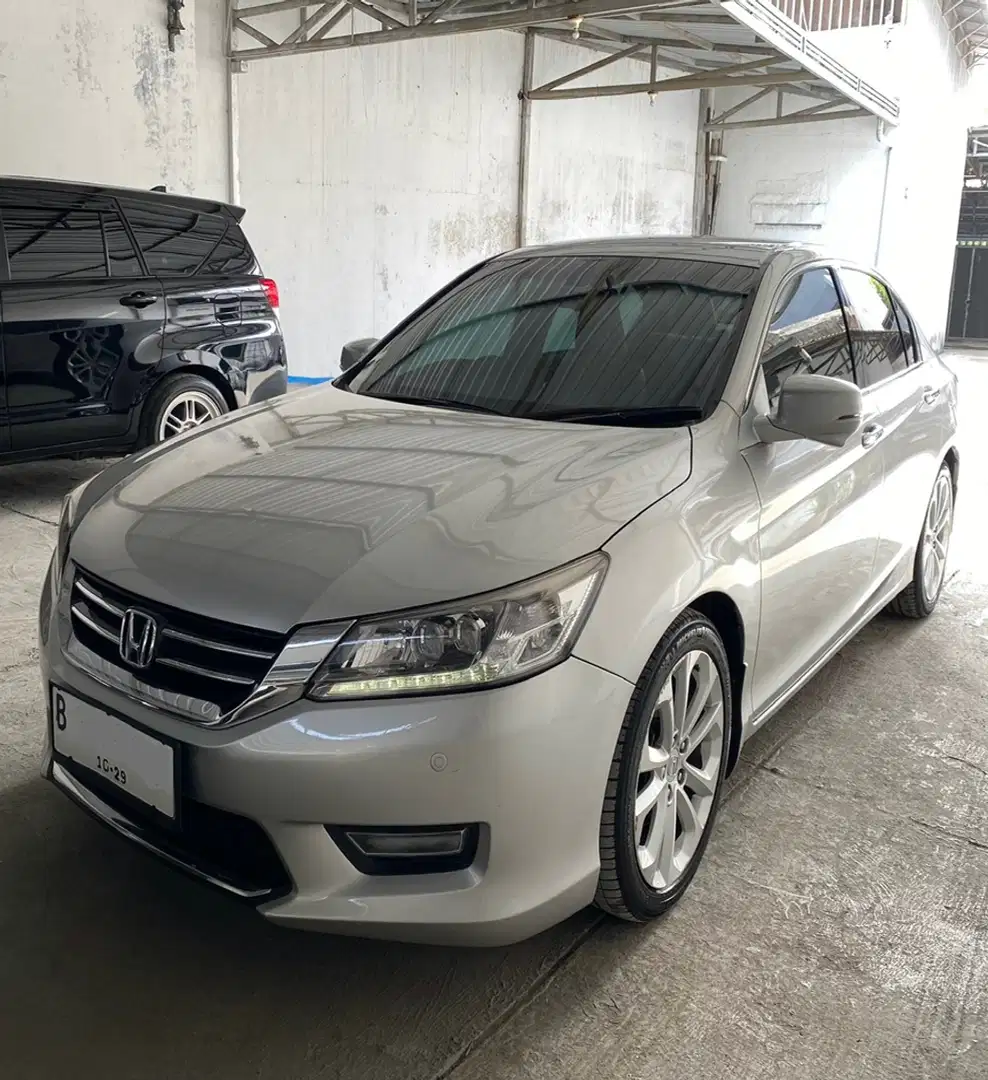 Honda Accord vti-l  2013