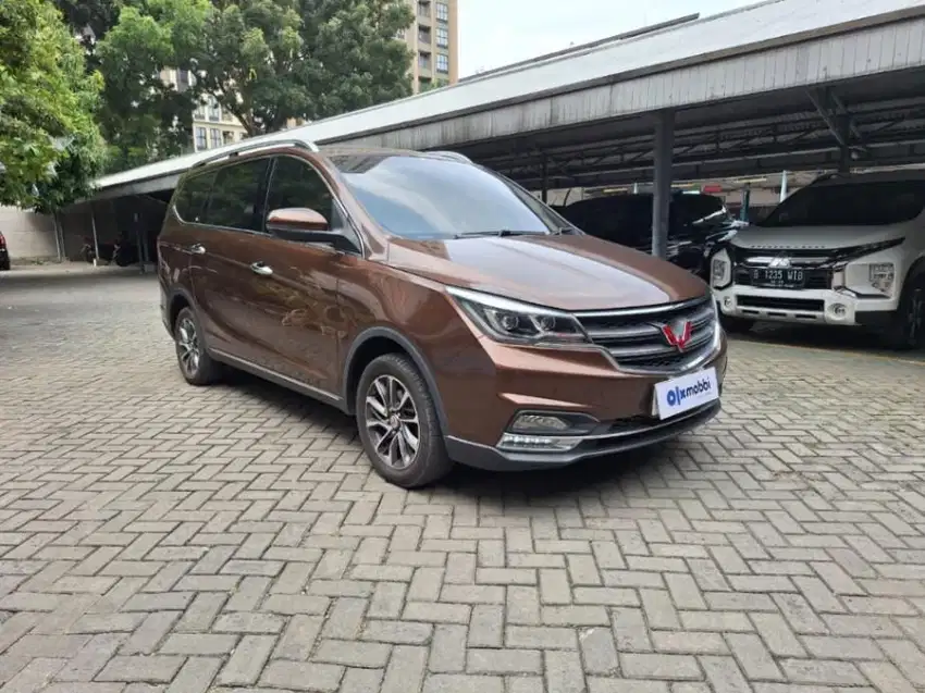 [OLX Mobbi] Wuling Cortez Hitam 1.8 C Luxury Plus Bensin-AT 2018 BZS