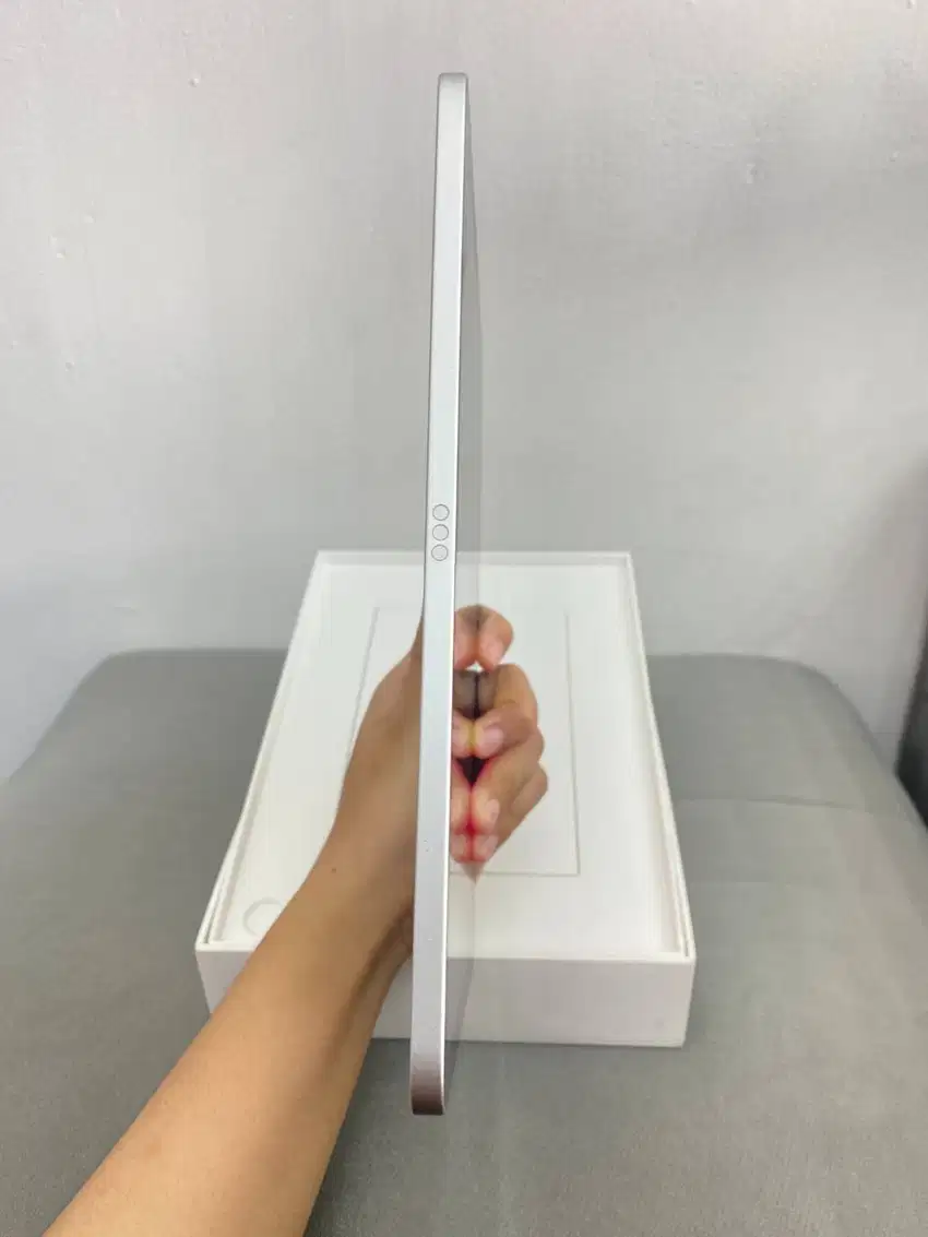 IPAD GEN 10 64GB WIFI ONLY SECOND LIKE NEW!
