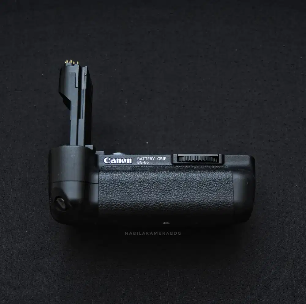 Batre Grip Canon 5D Mark II Canon BG -E6