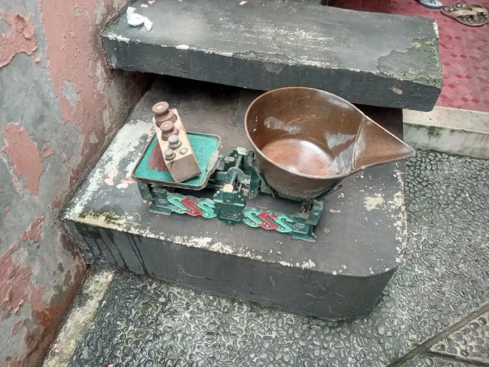 Timbangan bebek 10kg antik kuno