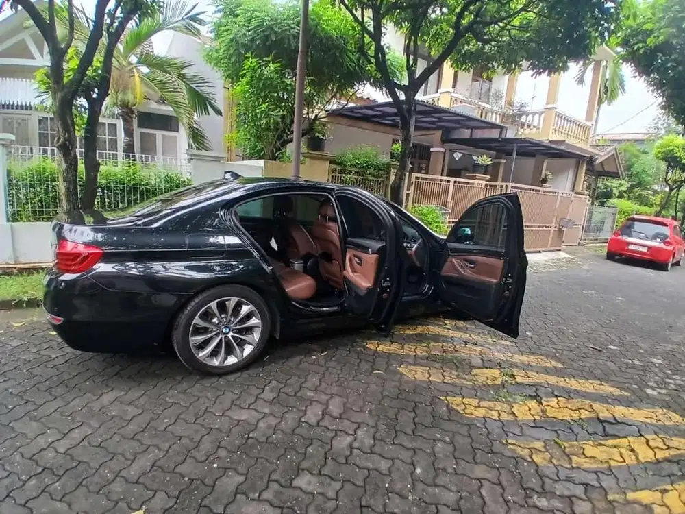 BMW F10 520D 2019 Low Kilometer