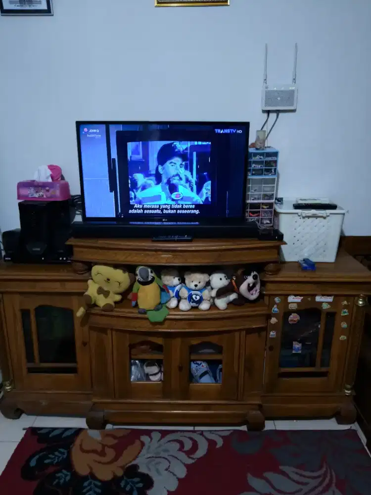 Di jual rak tv kayu jati