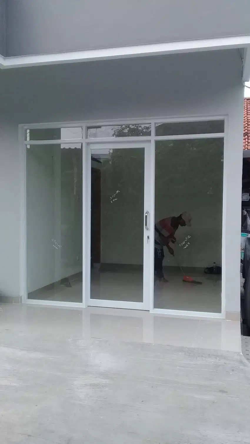 Kusen + Pintu Alumunium + Pintu Alumunium + Jendela + Partisi Gypsum