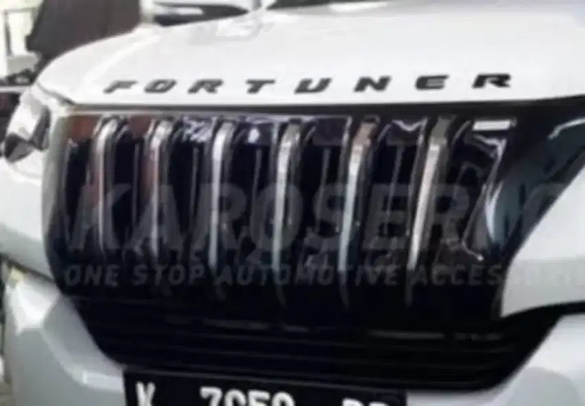 Grill Fortuner Vrz aftermarket keren