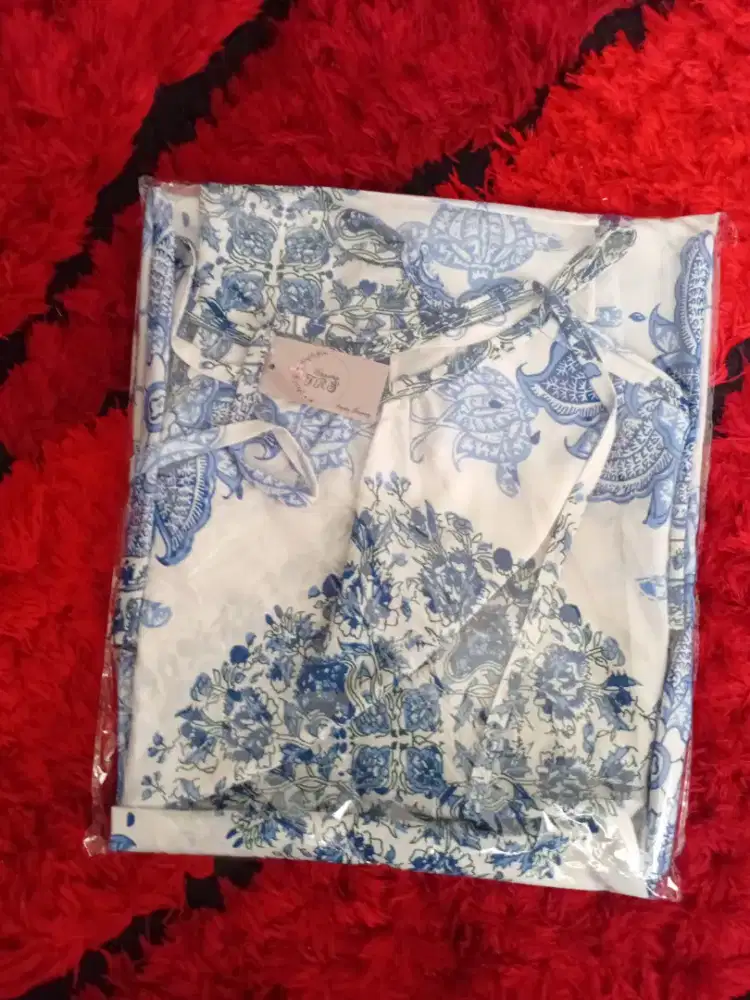 Baju bunga Biru cantiq off shoulder