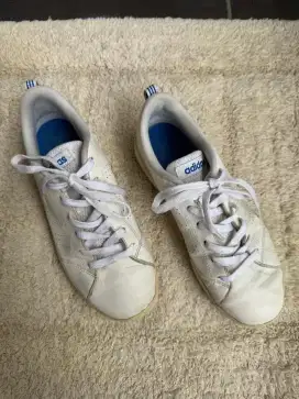 Sepatu Adidas Cewek Putih