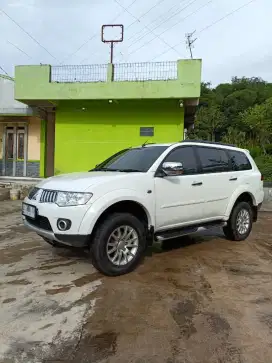 pajero exced AT 2.5 2012