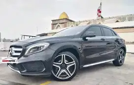 Mercedes Benz GLA 200 AMG Panoramic Tahun 2014 Automatic Hitam