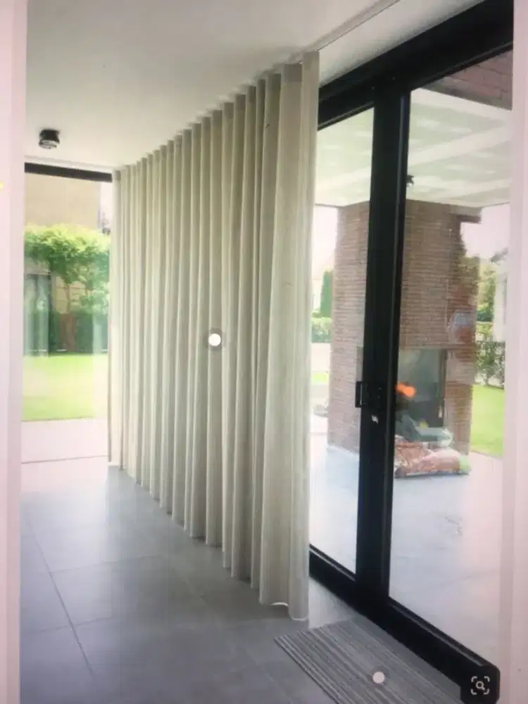 Jual tirai jendela gordyn hordeng gorden wallpaper dinding rollblind v