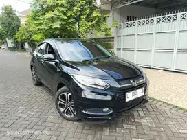 HRV 1.8 PRESTIGE MATIC 2017 ,KM 65 RIBU ,ISTIMEWAH TERMURAH BERGARANSI