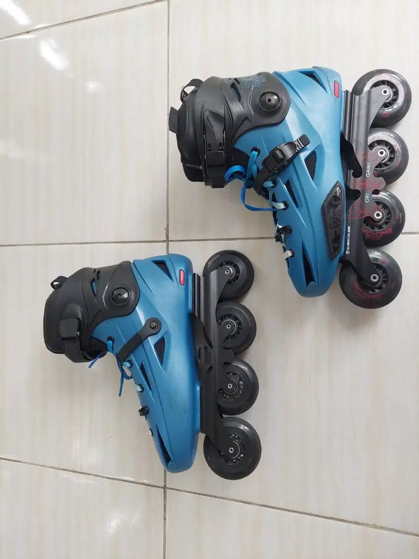 Sepatu roda Inline skate FLYING EAGLE ORIGAMI (F3S) size 44
