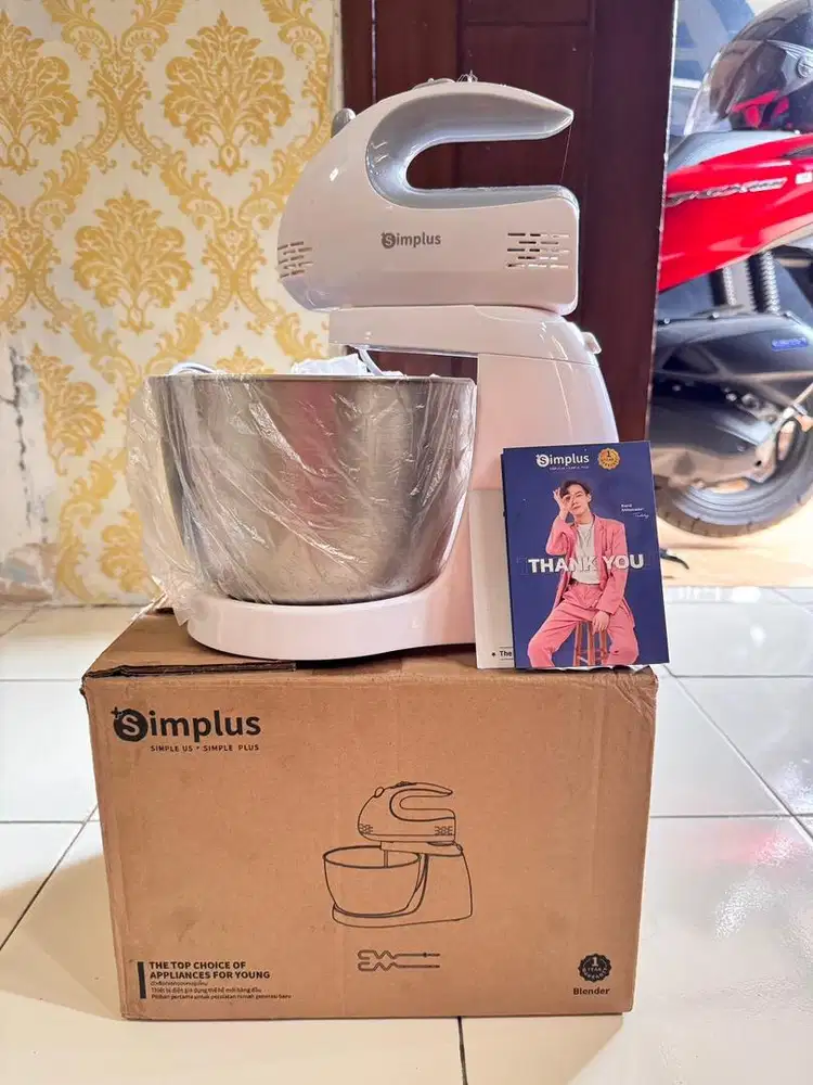 Mixer pengaduk adonan kue