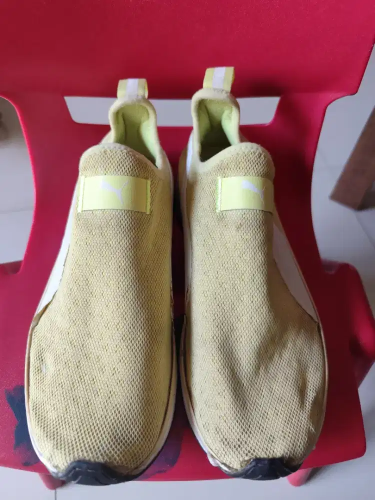 Sepatu Puma Slip on Preloved