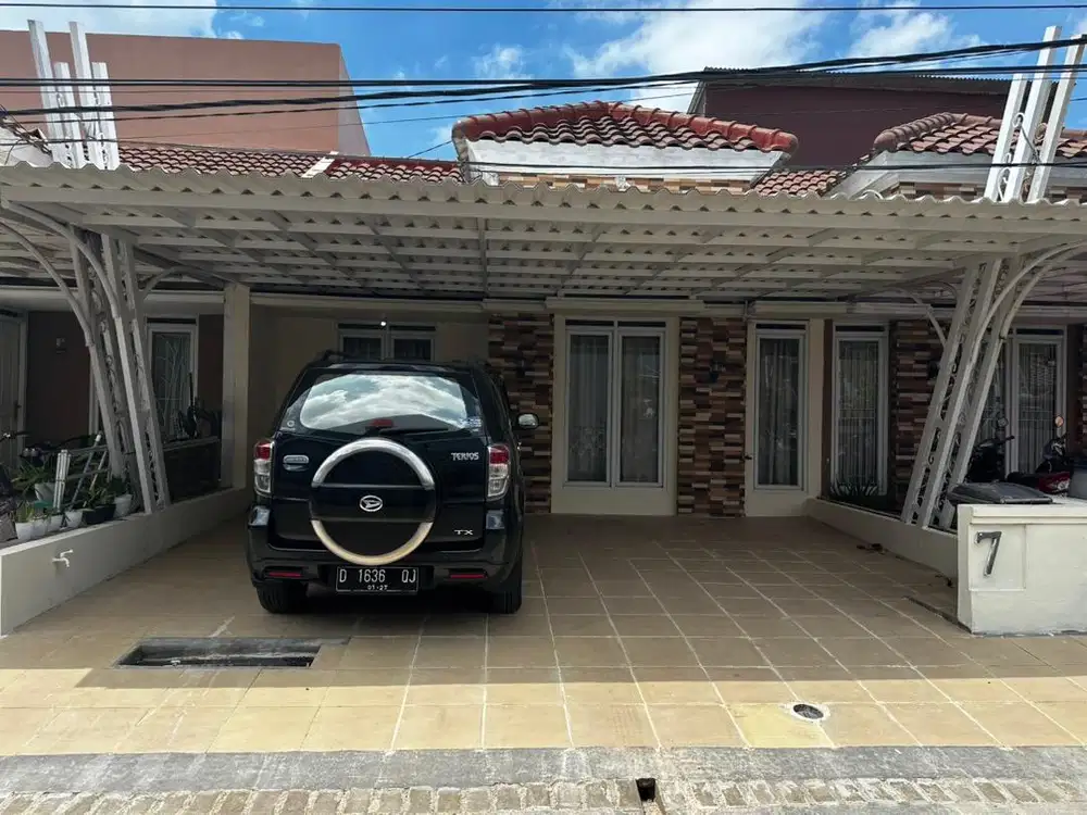 Disewakan Rumah Luas dan Teduh