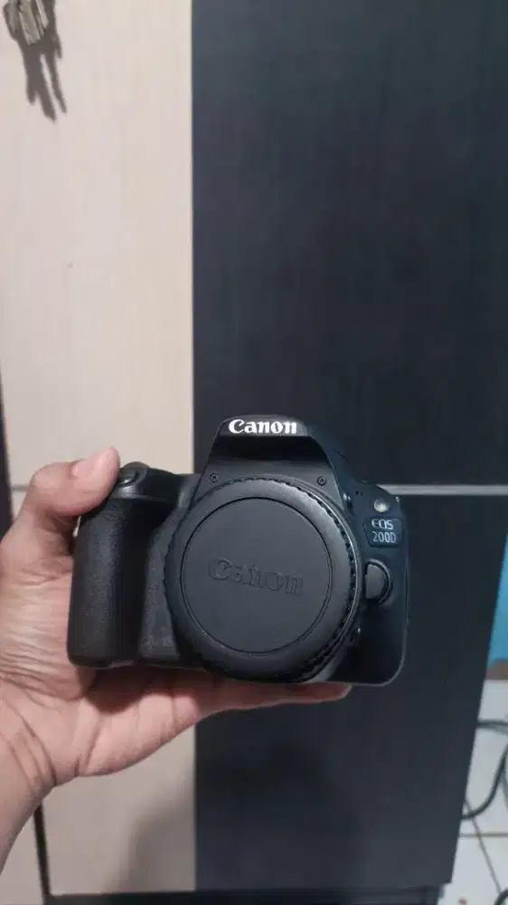 Di Jual Camera BU cepat Canon EOS 200D with Lensa Kit 18-55mm