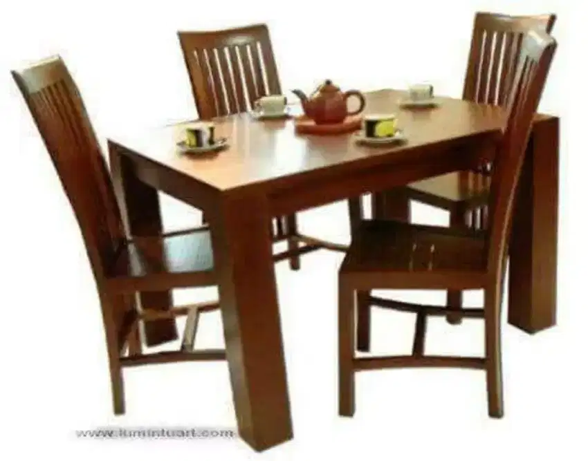 Meja makan balero minimalis