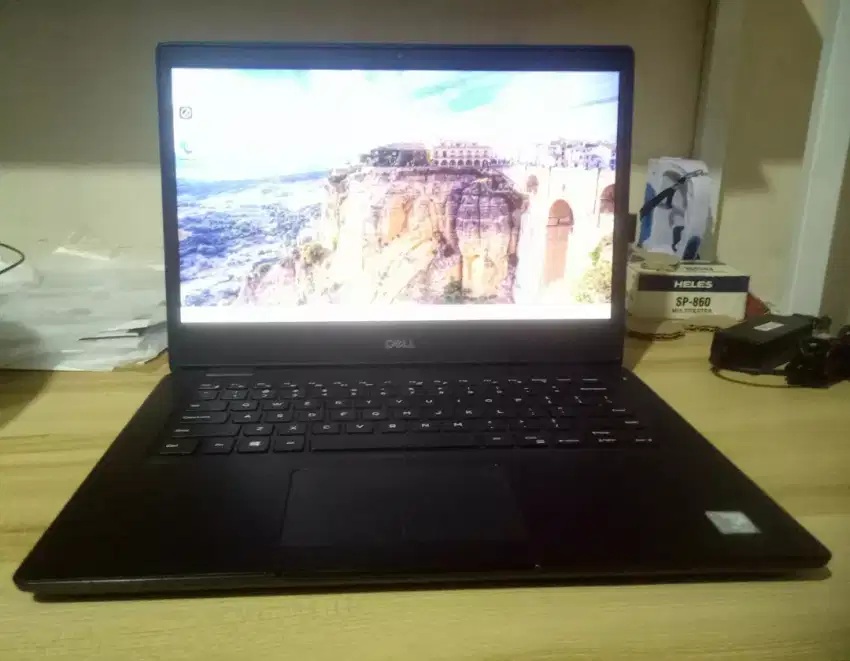 Laptop Dell Latitude 3400 Core i3-8145U Gen8 RAM 8 GB
