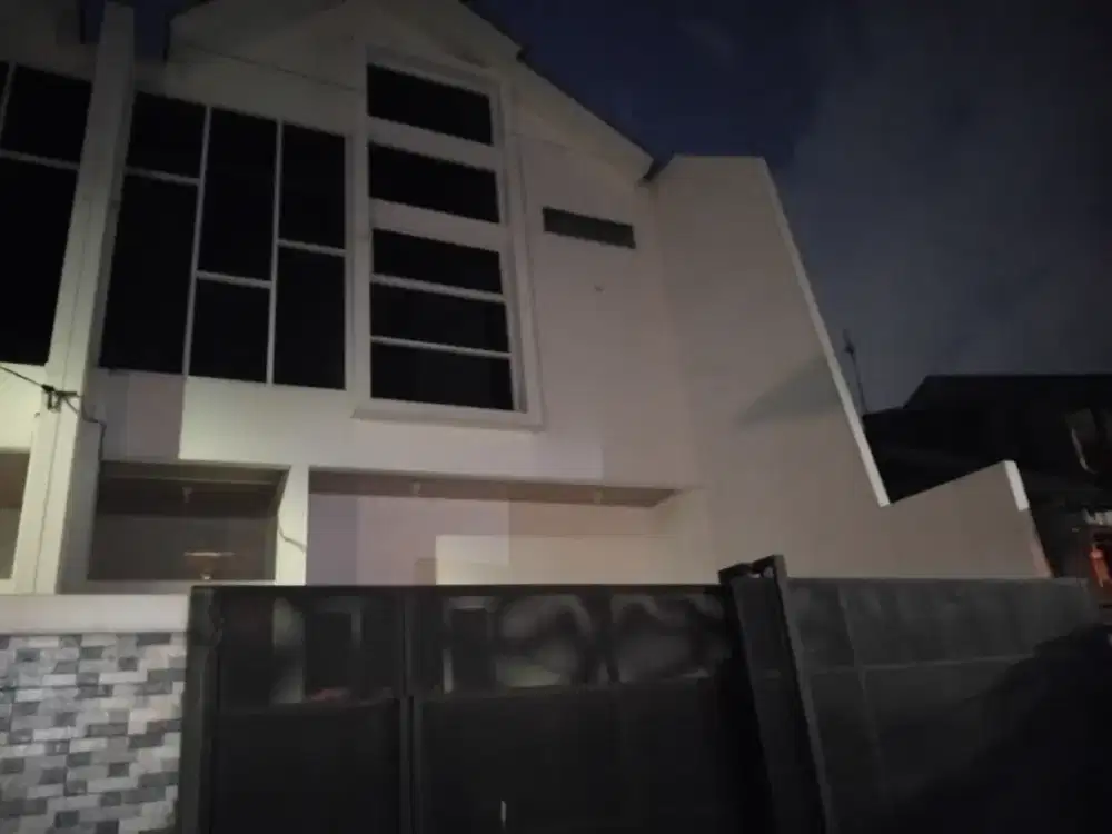Rumah baru  bagus di kav.DKI pondok kelapa