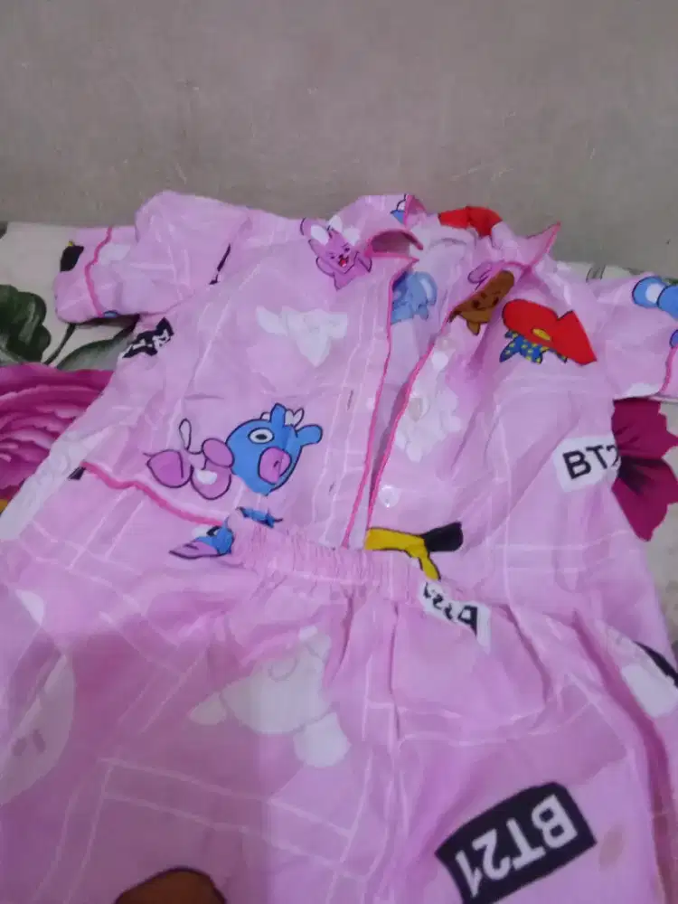 Baju tidur anak berkerah