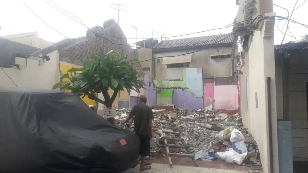 Tanah Bekas Rumah Kokoh 2 Lantai