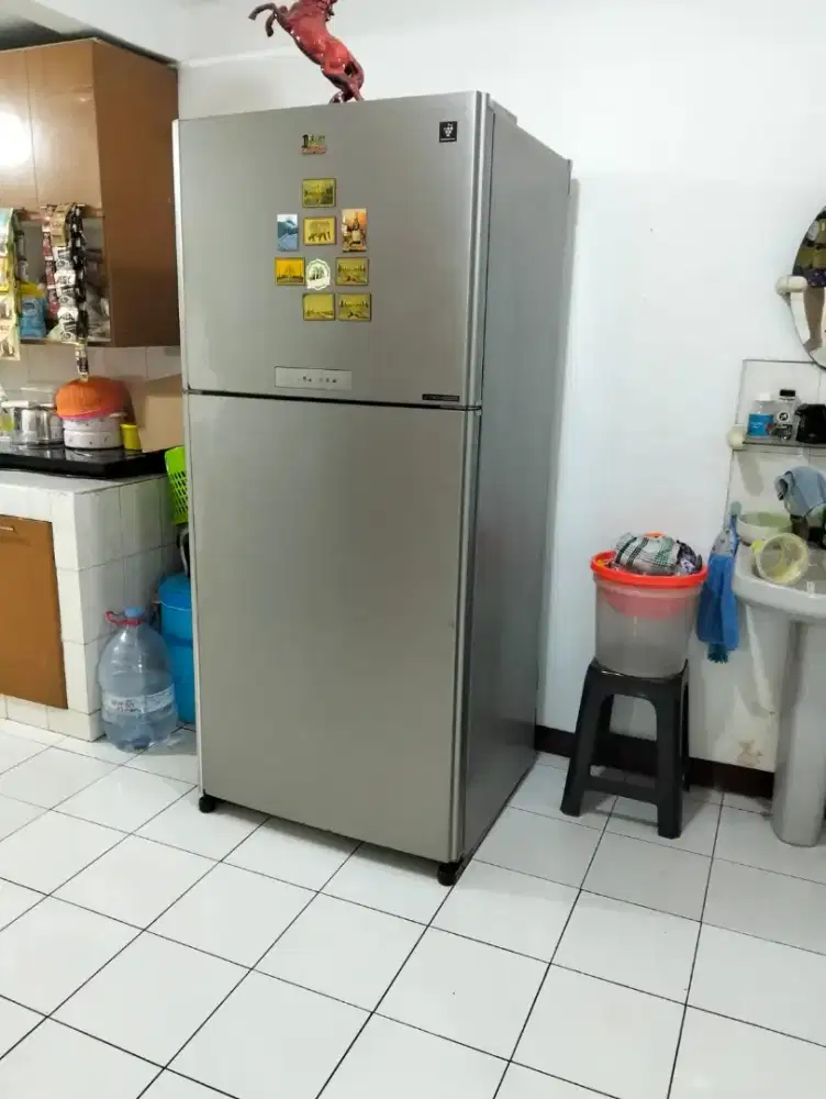 Kulkas Sharp 2 pintu