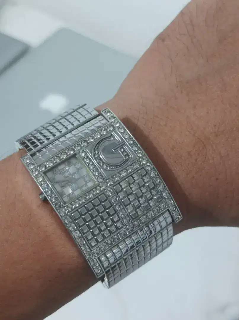 Guess watch woman sangat rare