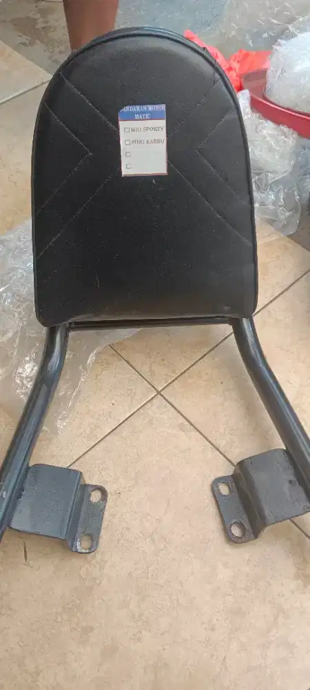 Sandaran motor mio fino