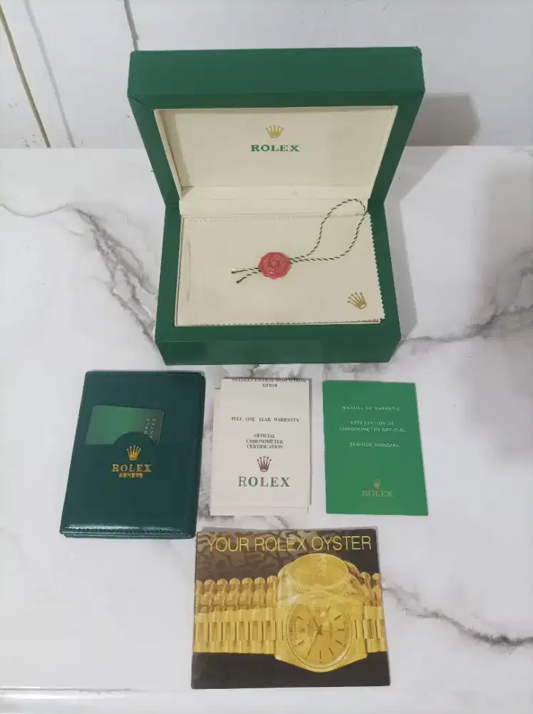 Box Rolex Oyster M & surat surat
